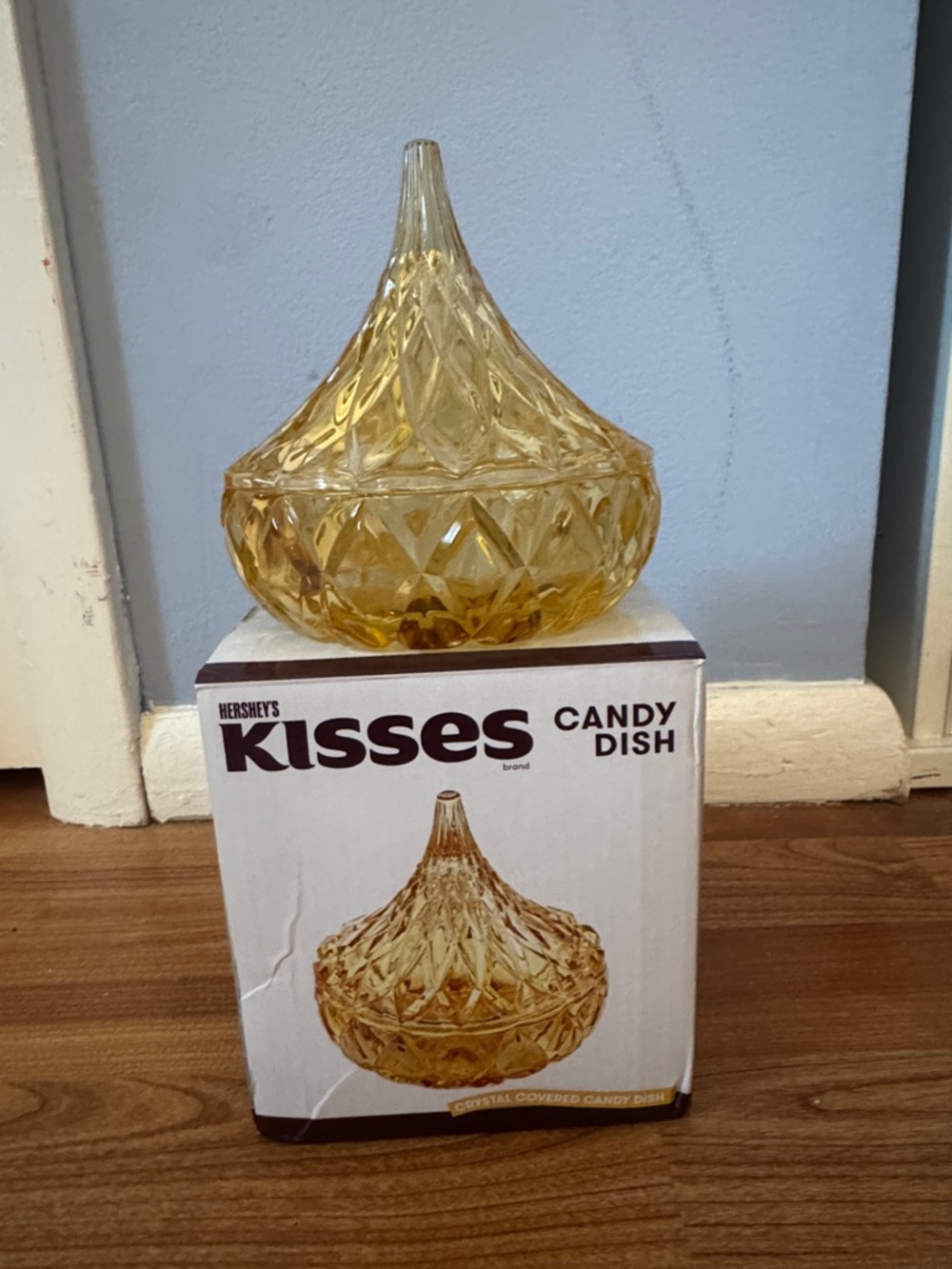 Hershey's Kisses Crystal Cocered Glass Candy Dish